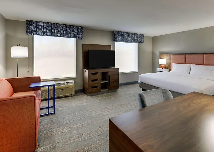 Hampton & St. Louis - Edwardsville Hotel