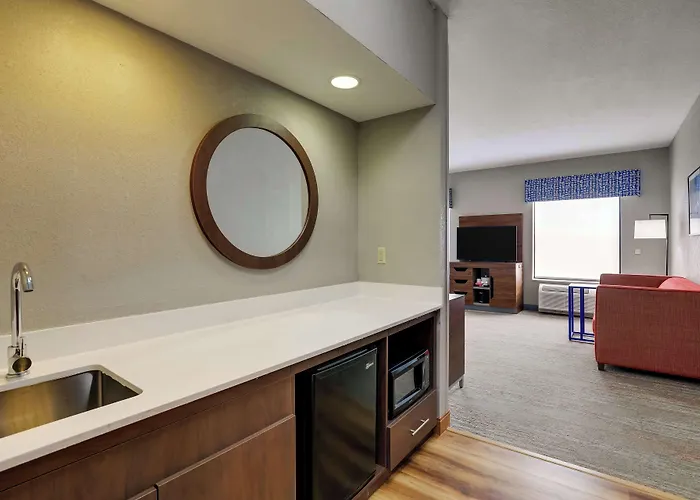 Hampton & St. Louis - Edwardsville Hotel